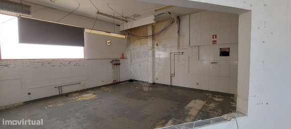 Gewerbliche Immobilie in Quarteira, Portugal 128m², Nr. 279101 10