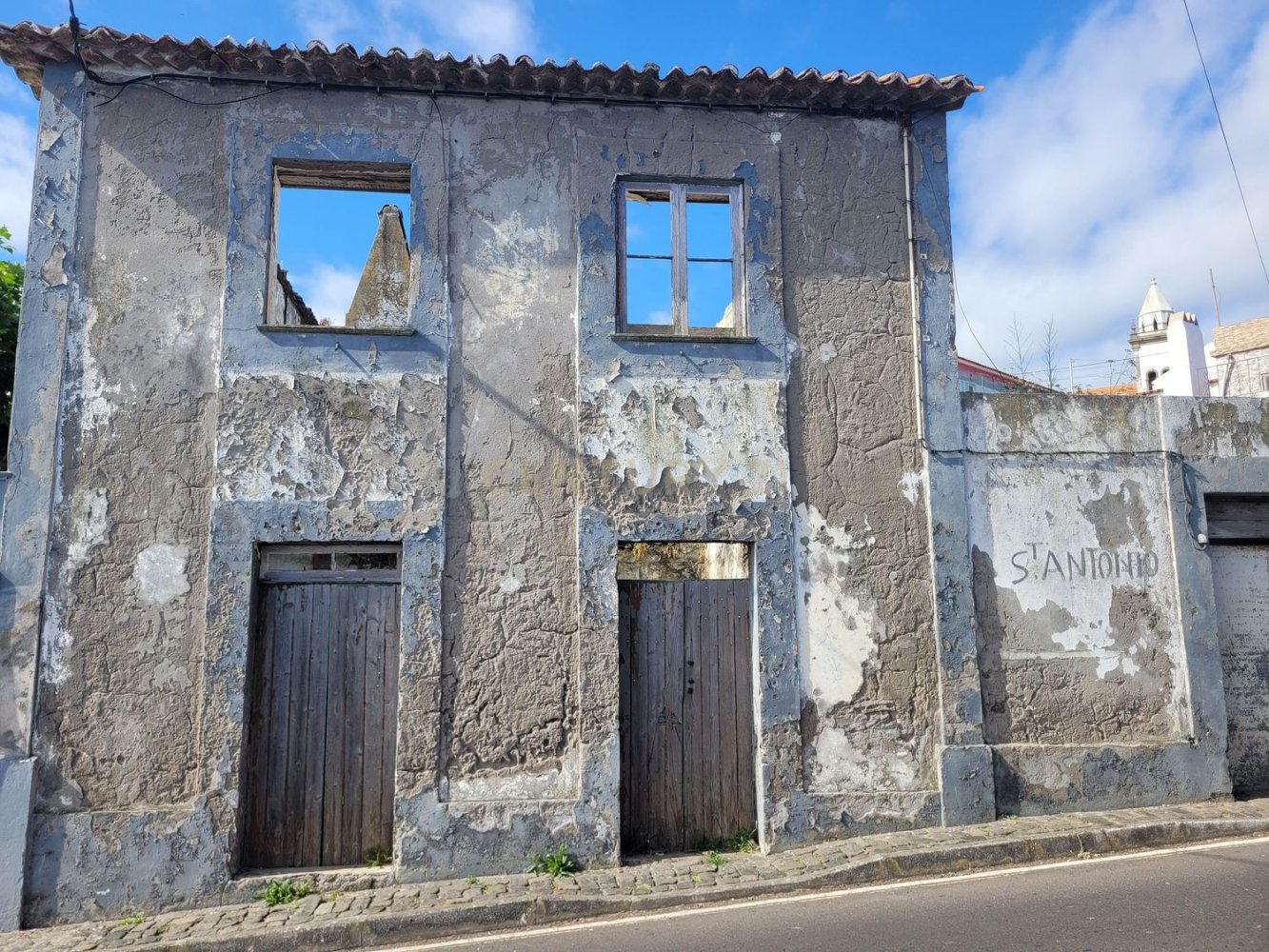 2 bedrooms House in Angra do Heroismo, Portugal No. 329790