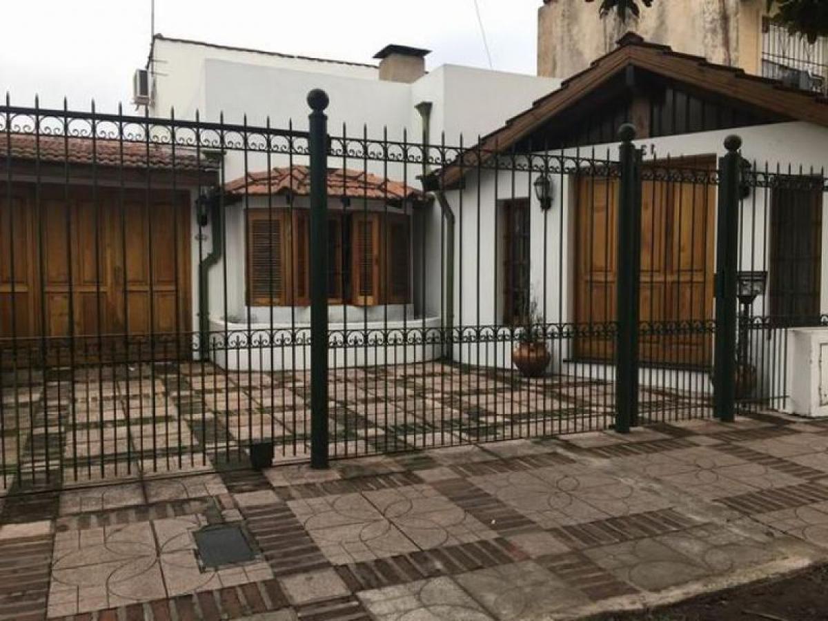 3 Schlafzimmer Haus in Tres de Febrero, Argentina, Nr. 3864