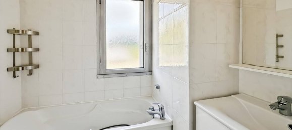 Apartamento de 4 habitaciónes en Montargis, France No. 213011 14