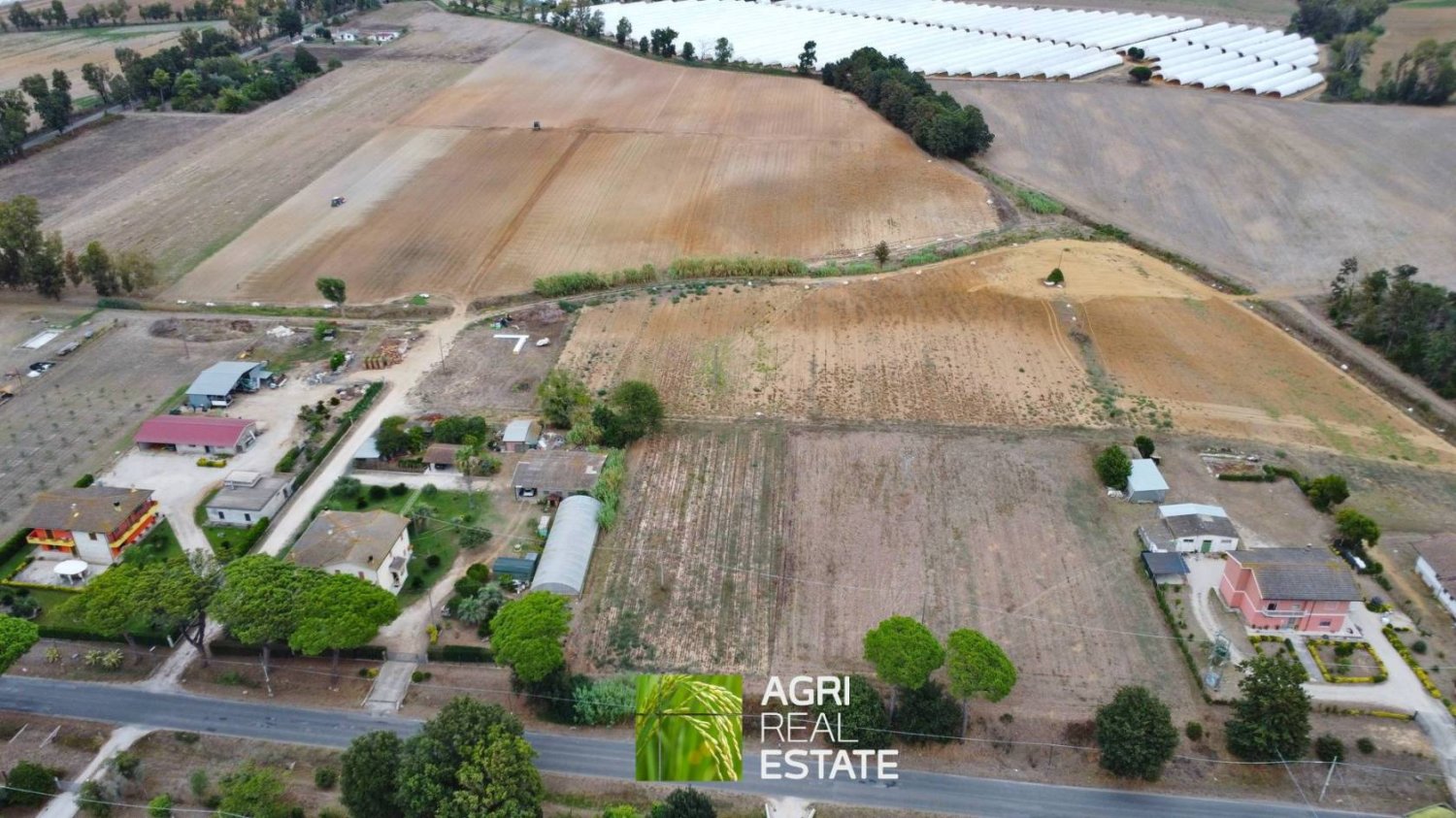 Terrain à Sabaudia, Italy 11380m² No. 317541