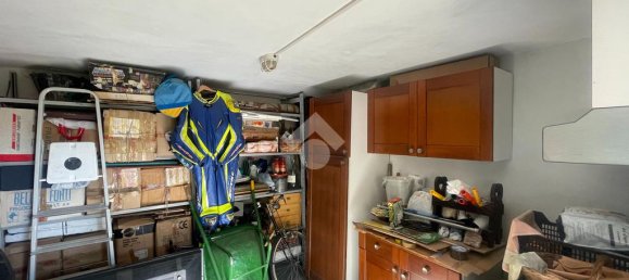 2 Schlafzimmer Wohnung in Genoa, Italy, Nr. 164339 18