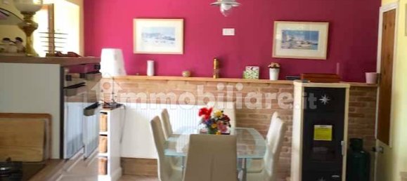 3 Schlafzimmer Haus in Penna San Giovanni, Italy, Nr. 64017 5