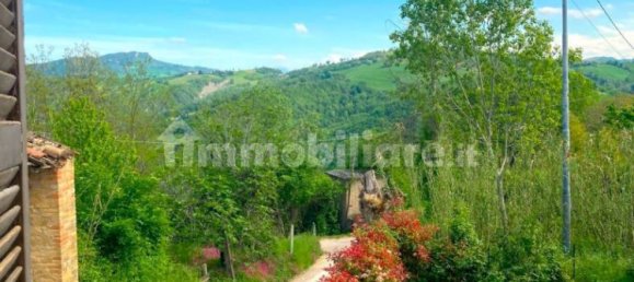 3 Schlafzimmer Haus in Penna San Giovanni, Italy, Nr. 64017 26