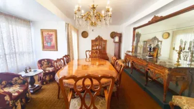 4 bedrooms Apartment in Valencia, Spain No. 134918