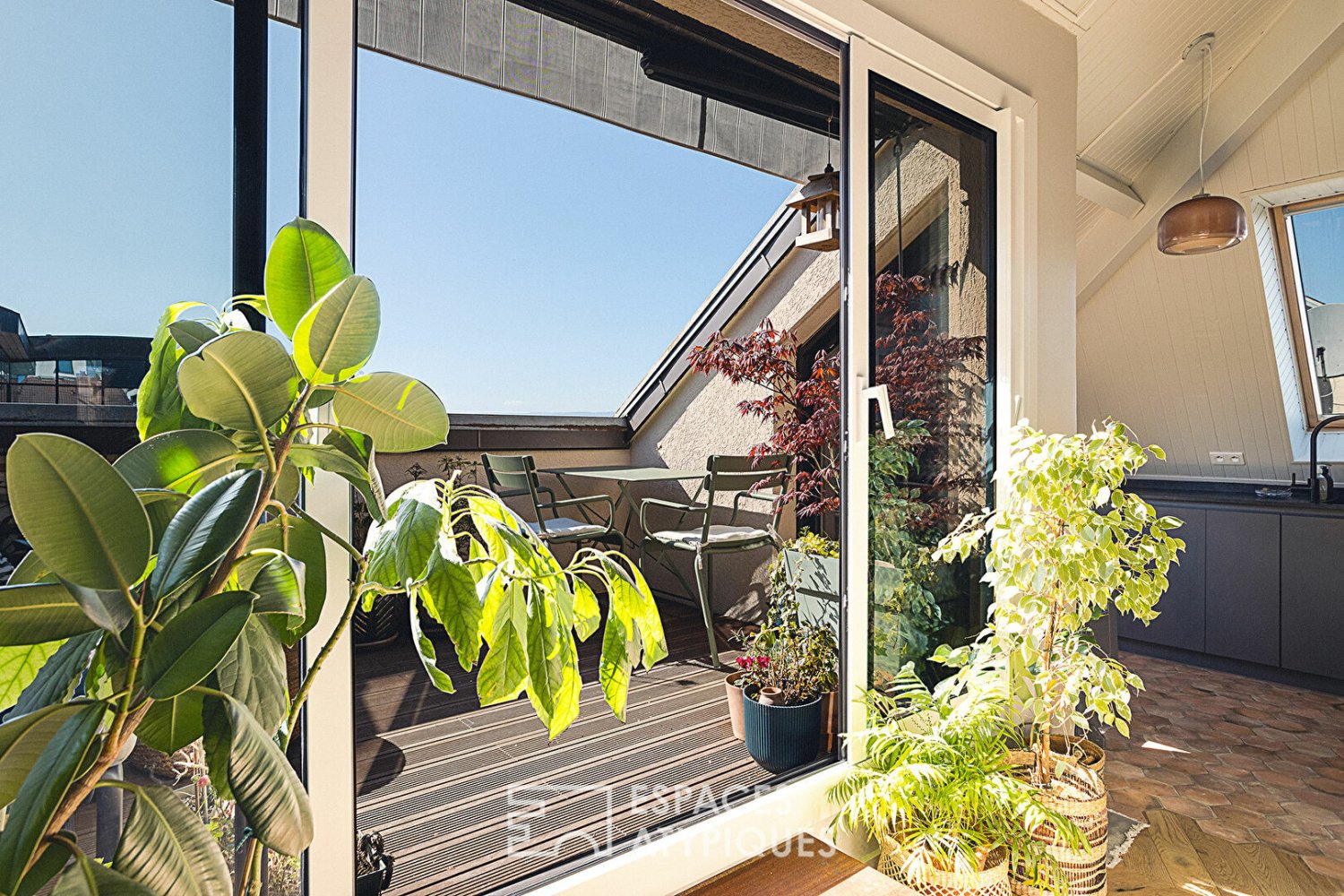 3 bedrooms Duplex in Vers, France No. 362275