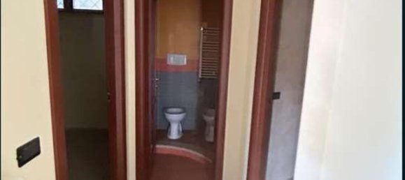 3 rooms Apartment in Marcianise, Italy No. 7586 10