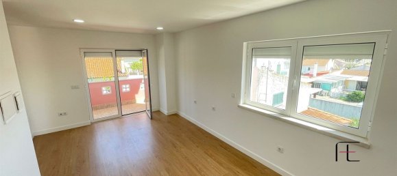 4 bedrooms House in Almada, Portugal No. 141900 18