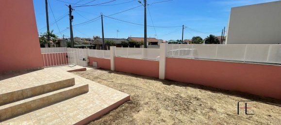 4 bedrooms House in Almada, Portugal No. 141900 27