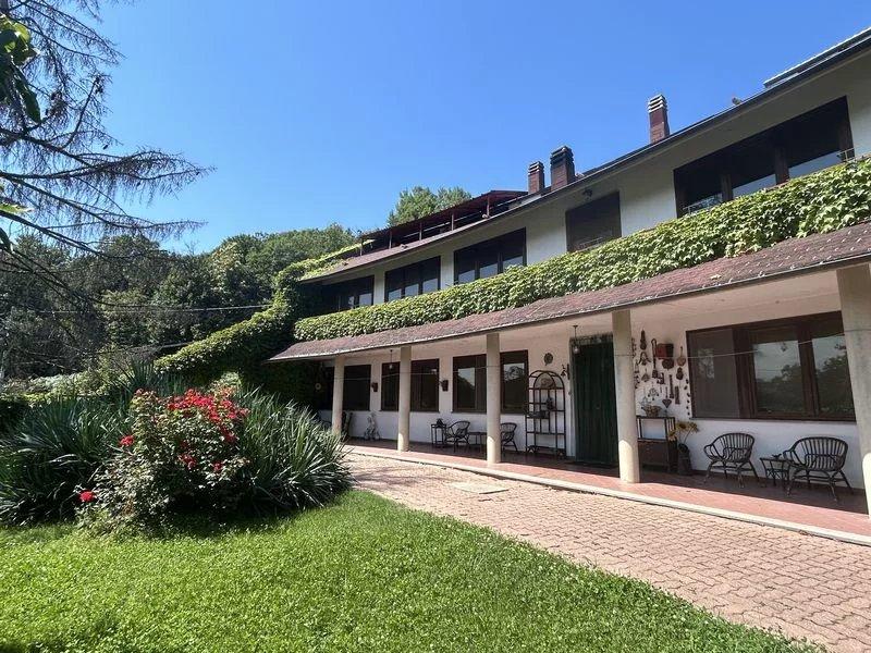18-Zimmer Villa in Vicoforte, Italy, Nr. 7404