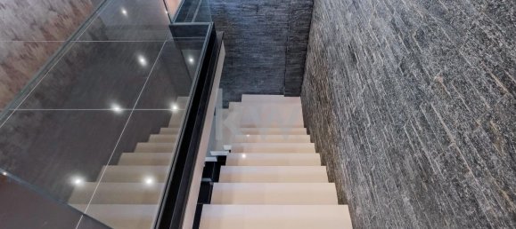 4 Schlafzimmer Doppelhaus in Cascais, Portugal, Nr. 93870 41