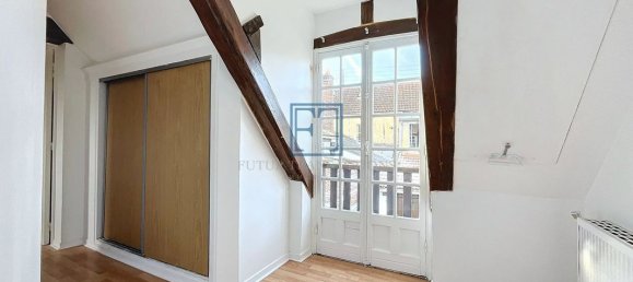 4 bedrooms House in Les Essarts-le-Roi, France No. 291399 12