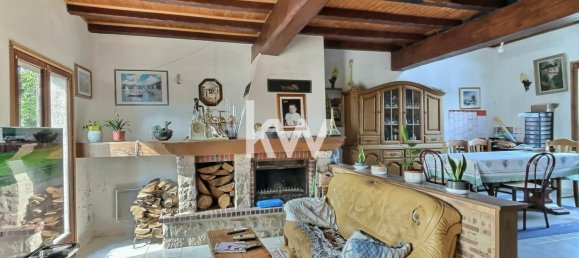 6 bedrooms House in Montcresson, France No. 247369 2