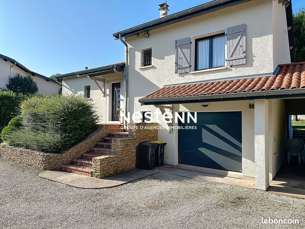 Casa de 3 dormitorios en Miribel, France No. 289664