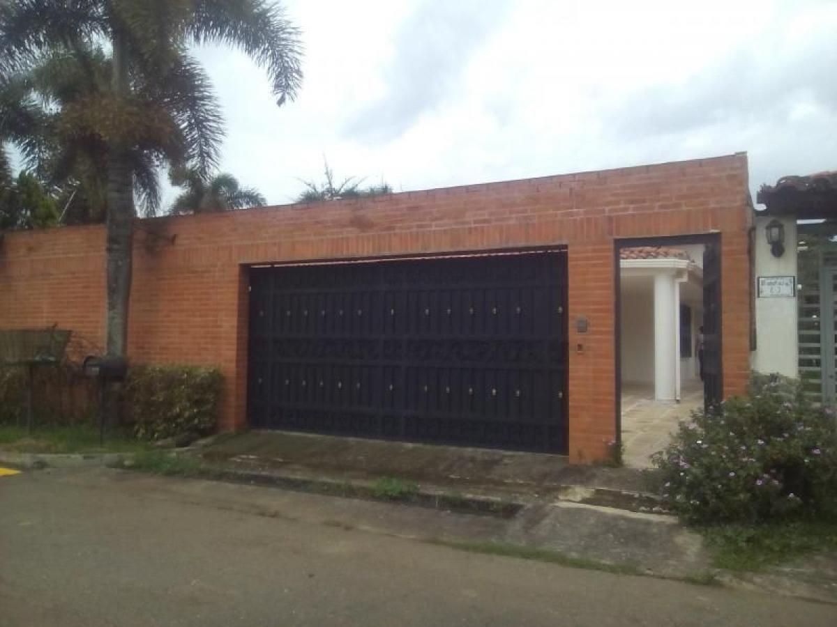 Дом с 4 спальнями в Валье дель Каука, Колумбия № 2212