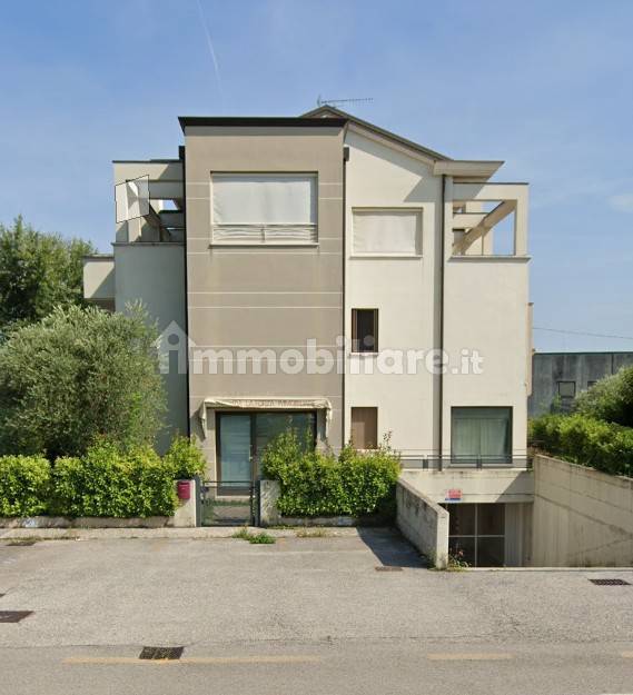 Apartamento de 2 dormitorios en San Vendemiano, Italy No. 378363