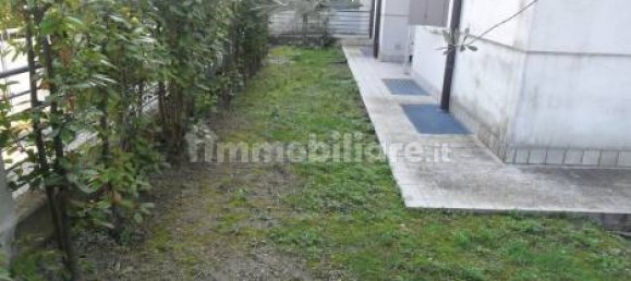 Apartamento de 2 dormitorios en San Vendemiano, Italy No. 378363 2