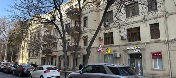 3 bedrooms Apartment in Nasimi, Azerbaijan No. 2279 7