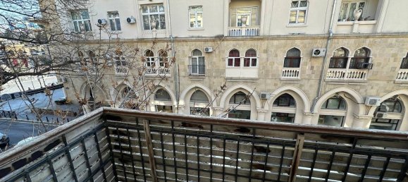 3 bedrooms Apartment in Nasimi, Azerbaijan No. 2279 3