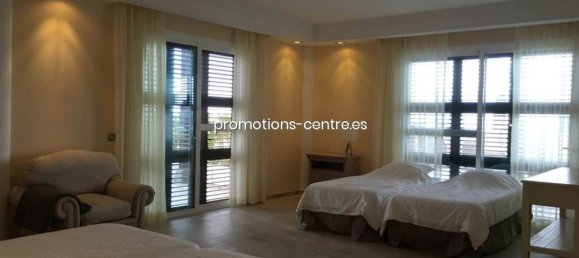 7 bedrooms Villa in Adeje, Spain No. 29740 2