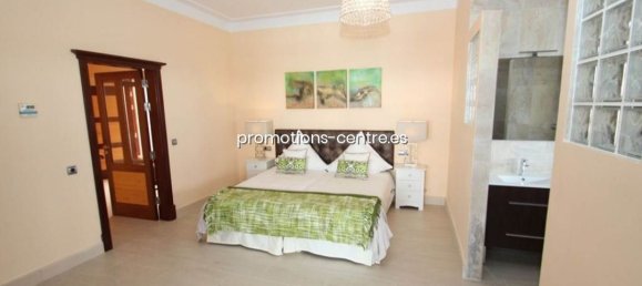 7 bedrooms Villa in Adeje, Spain No. 29740 5