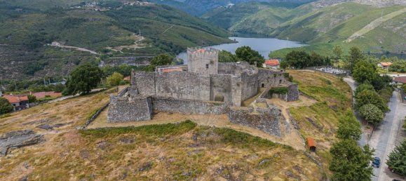 Дом с 5 спальнями в Линдозу, Португалия № 354597 2