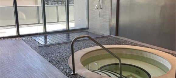Propriedade comercial T3 em Miami, EUA N.º 615110 3