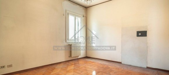 3 bedrooms Villa in Padua, Italy No. 122569 10