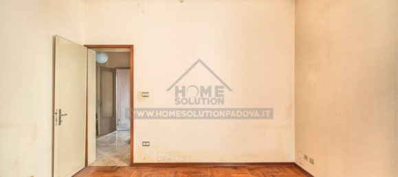3 bedrooms Villa in Padua, Italy No. 122569 11