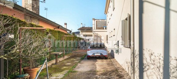 3 bedrooms Villa in Padua, Italy No. 122569 3