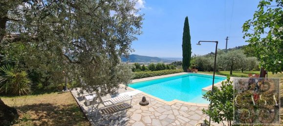 Casa de 4 dormitorios en Cortona, Italy No. 275 4