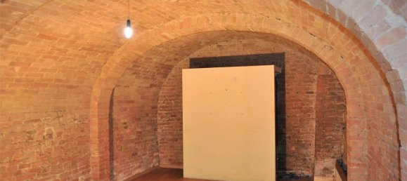 3-Zimmer Gewerbliche Immobilie in Siena, Italy, Nr. 78657 10
