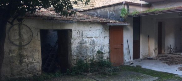 Дом с 7 комнатами в Челлоле, Италия № 179322 7