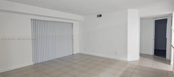 3 chambres propriété commerciale à louer à Miami, Miami-Dade, Florida, USA № 615019 13