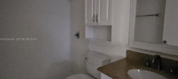 3 chambres propriété commerciale à louer à Miami, Miami-Dade, Florida, USA № 615019 4
