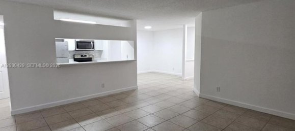 3 chambres propriété commerciale à louer à Miami, Miami-Dade, Florida, USA № 615019 16