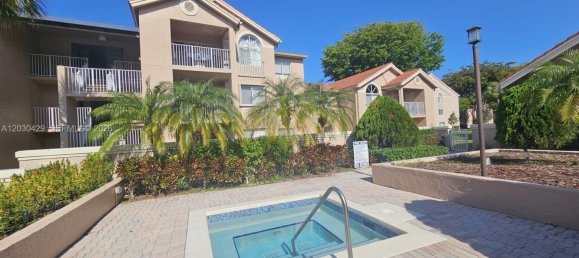 3 chambres propriété commerciale à louer à Miami, Miami-Dade, Florida, USA № 615019 23