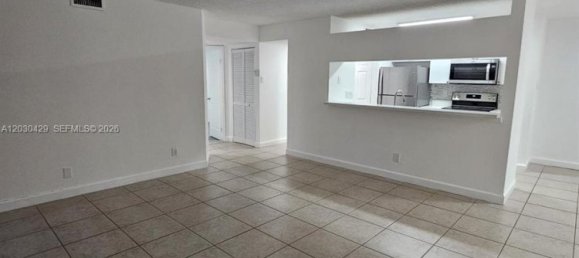3 chambres propriété commerciale à louer à Miami, Miami-Dade, Florida, USA № 615019 15