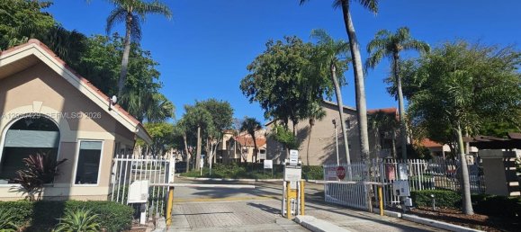 3 chambres propriété commerciale à louer à Miami, Miami-Dade, Florida, USA № 615019 29