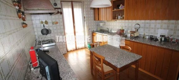 Apartamento de 5 habitaciónes en Bresso, Italy No. 65919 13