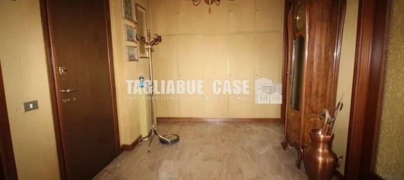 Apartamento de 5 habitaciónes en Bresso, Italy No. 65919 10