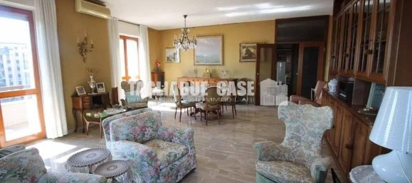 Apartamento de 5 habitaciónes en Bresso, Italy No. 65919 3