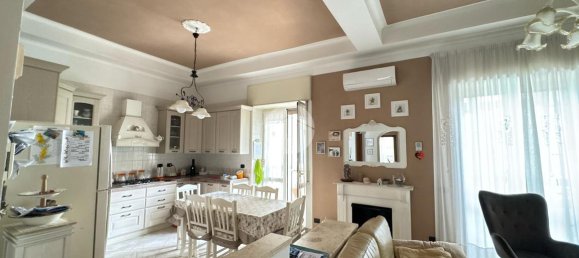 4 rooms Apartment in Castellammare di Stabia, Italy No. 30240 4