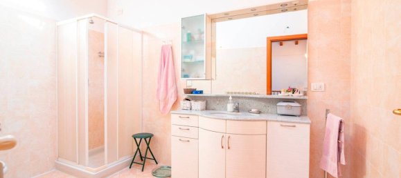 2 bedrooms Apartment in Pozzo d'Adda, Italy No. 337497 13