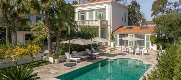 4 bedrooms Commercial property in Antibes, France No. 1443 2