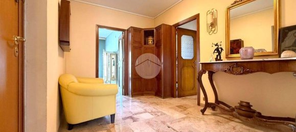 Apartamento de 5 dormitorios en Palermo, Italy No. 359097 3