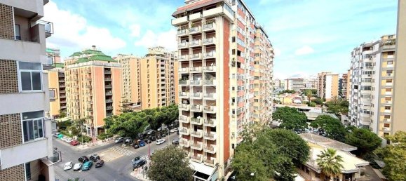 Apartamento de 5 dormitorios en Palermo, Italy No. 359097 21