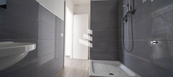 2 bedrooms Apartment in Rome, Italy No. 297487 11