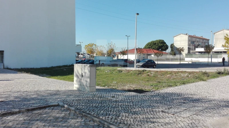 Terrain à Barreiro, Portugal 216m² No. 70911