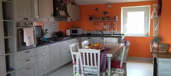 6 rooms House in Vezzano Ligure, Italy No. 214757 5